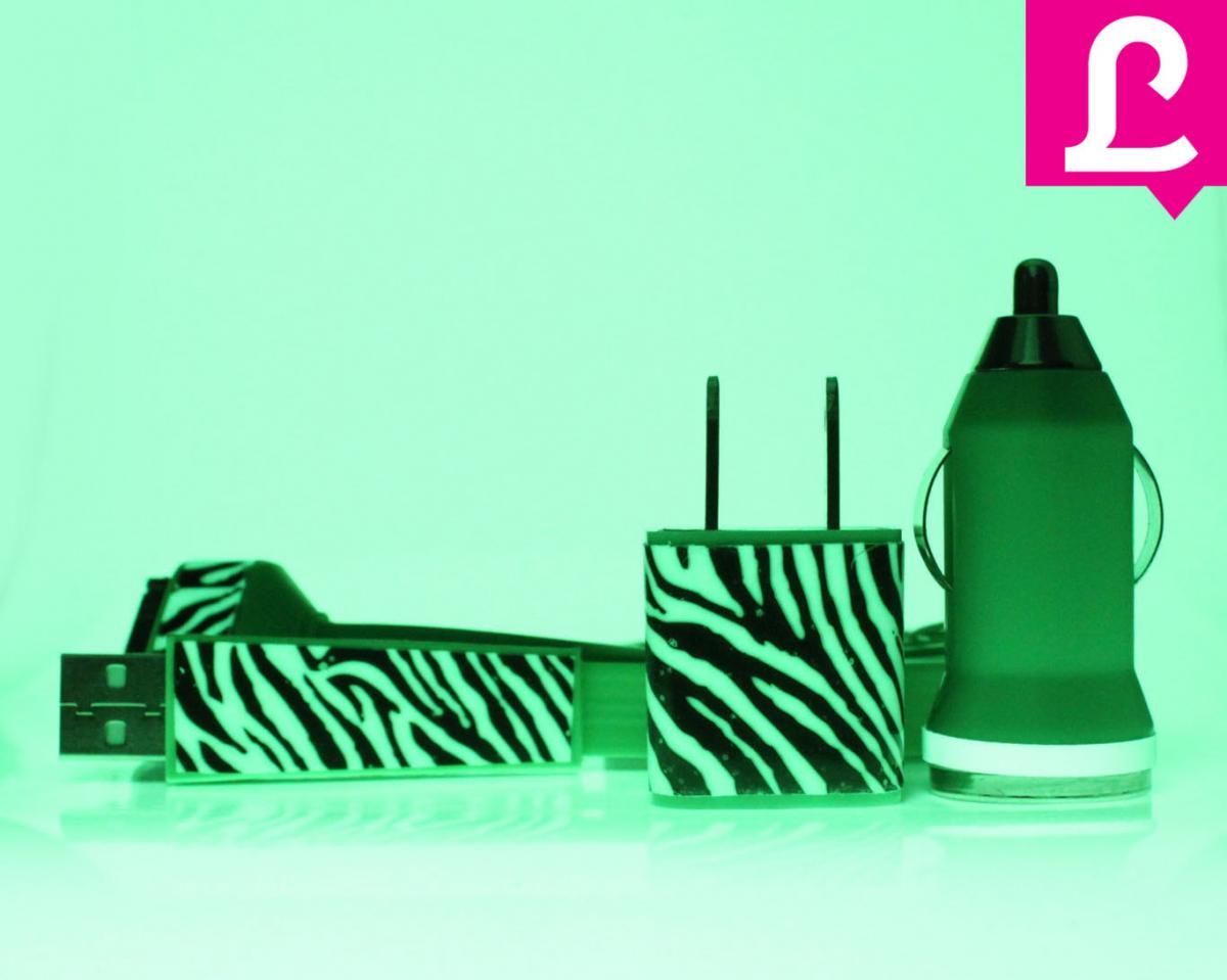 Iphone 4/4s Charger - Zebra Glow In The Dark Flat Noodle Iphone Charger (green)