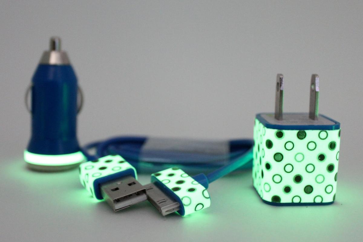 Polka Dot Glow In The Dark Iphone Charger Set - Wall & Car Charger Compatible With Iphone 5